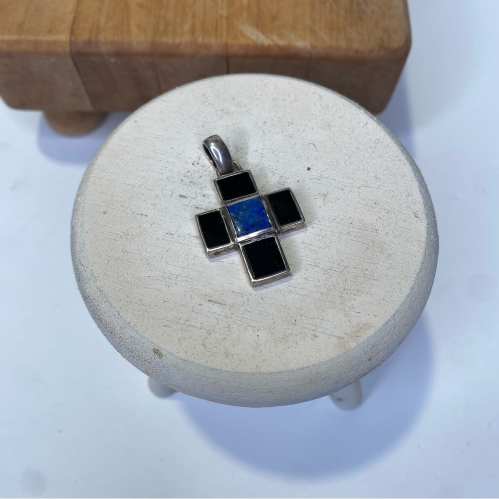 Blue Lapis & Black Onyx Sterling Silver .925 Cross Pendant Thailand